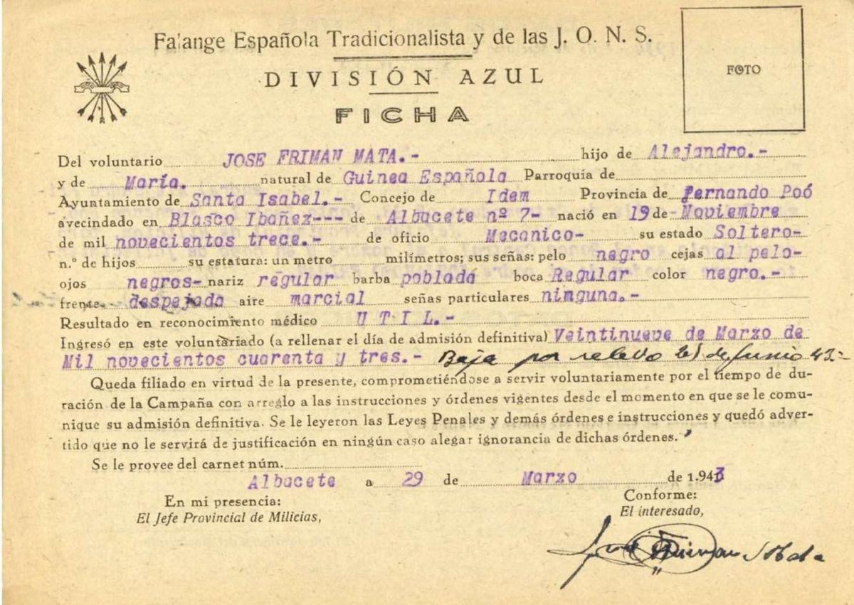 Imagen secundaria 1 - Ficha de voluntario (i) en la División Azul (1943) y la ficha y foto (d) de José Frimán en su expediente personal en la Maestranza de Aviación de Albacete (hacia 1941).