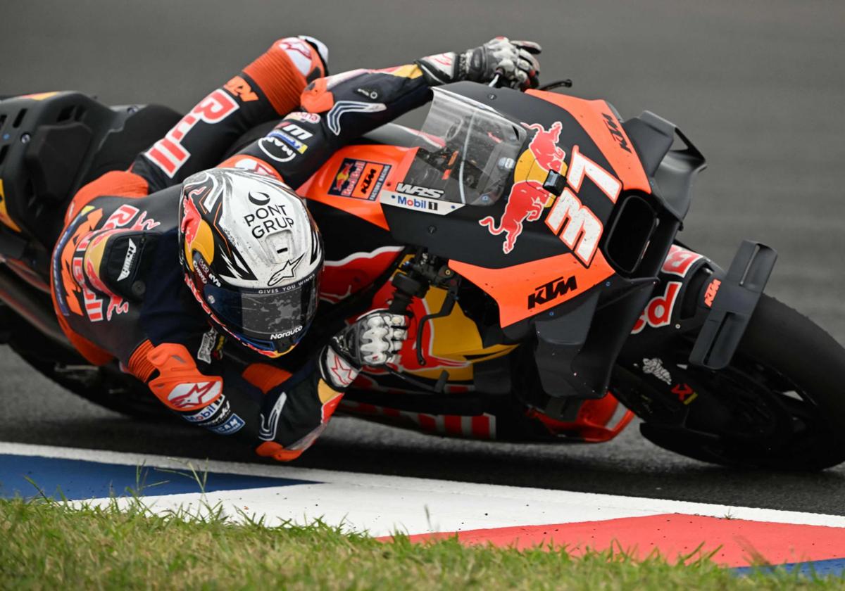 Pedro Acosta, noveno este domingo en el Gran Premio de Argentina, durante la carrera.