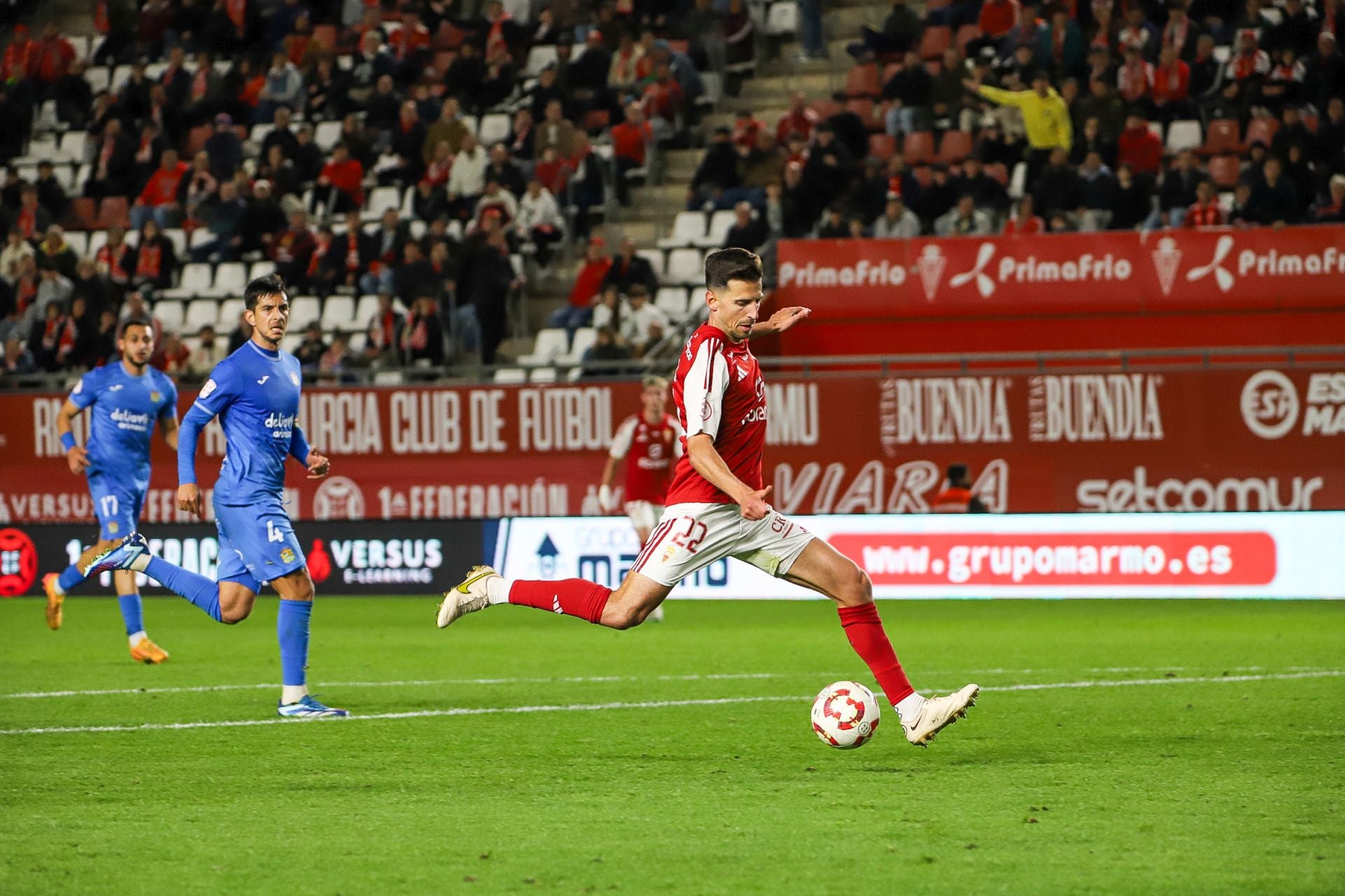 La victoria del Real Murcia frente al Fuenlabrada, en imágenes