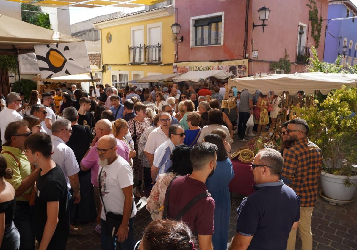 El Mercadillo El Zacatín cumple su treinta aniversario.