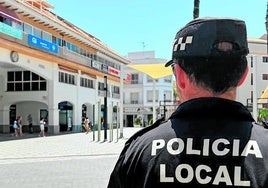 Uno de los agentes de Policía Local de Los Alcázares.