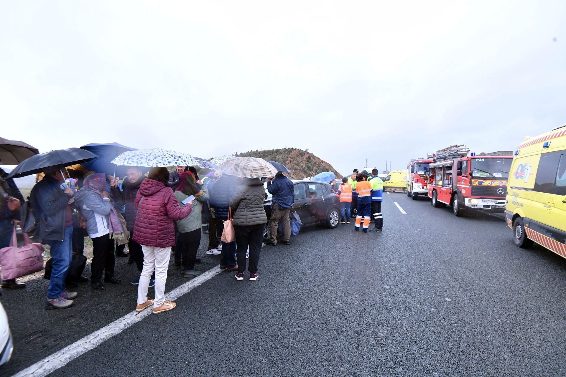 Las imágenes del accidente de autobús en la autovía A-7 en Murcia