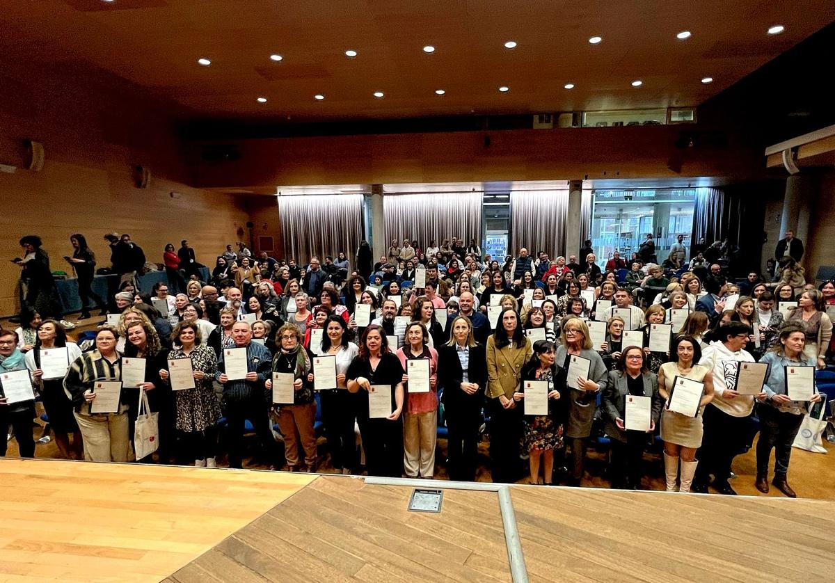 La toma de posesión de los 91 nuevos funcionarios de las residencias del IMAS.