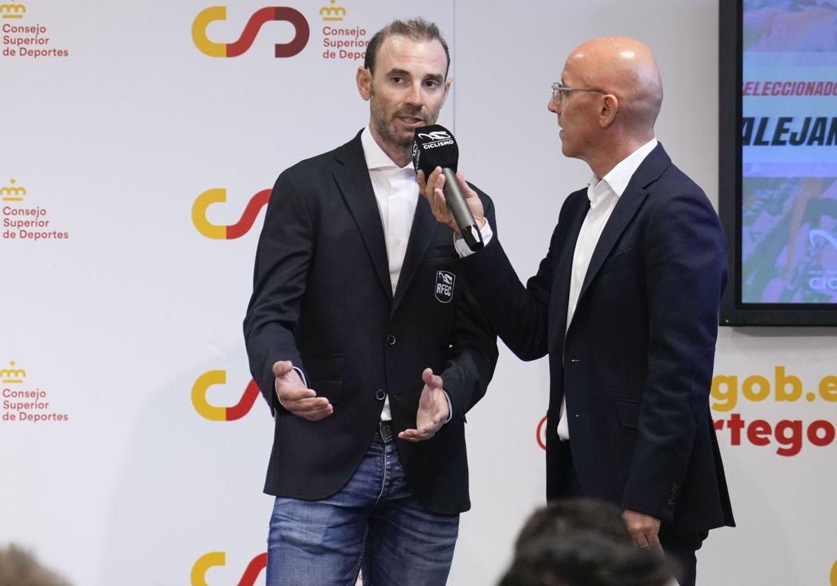 Alejandro Valverde, este miércoles, durante su presentación como nuevo seleccionador de la Real Federación Española de Ciclismo.