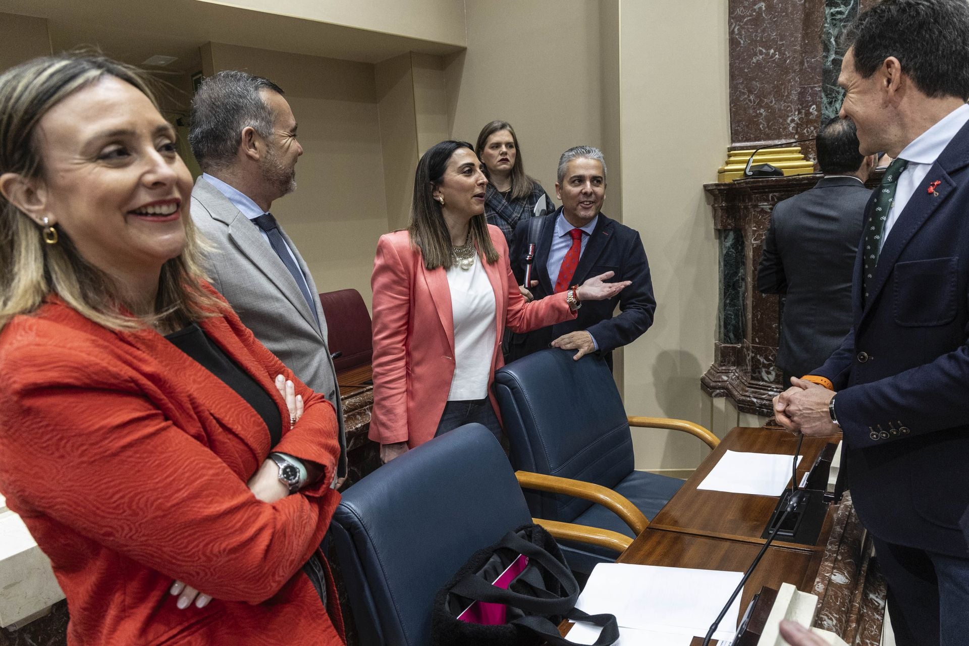 El Pleno de la Asamblea Regional de este viernes, en imágenes