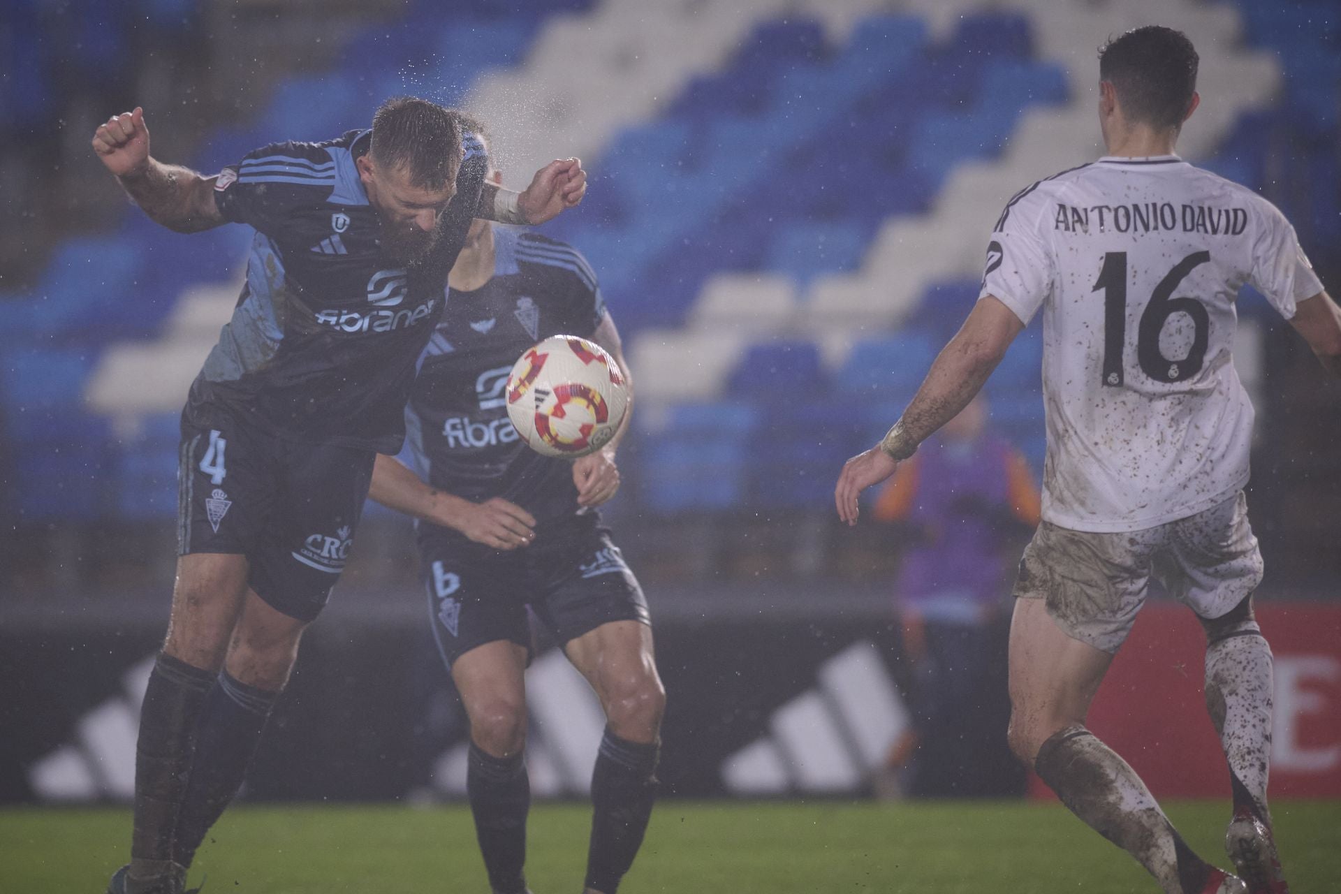 El empate del Real Murcia frente al Real Madrid Castilla, en imágenes