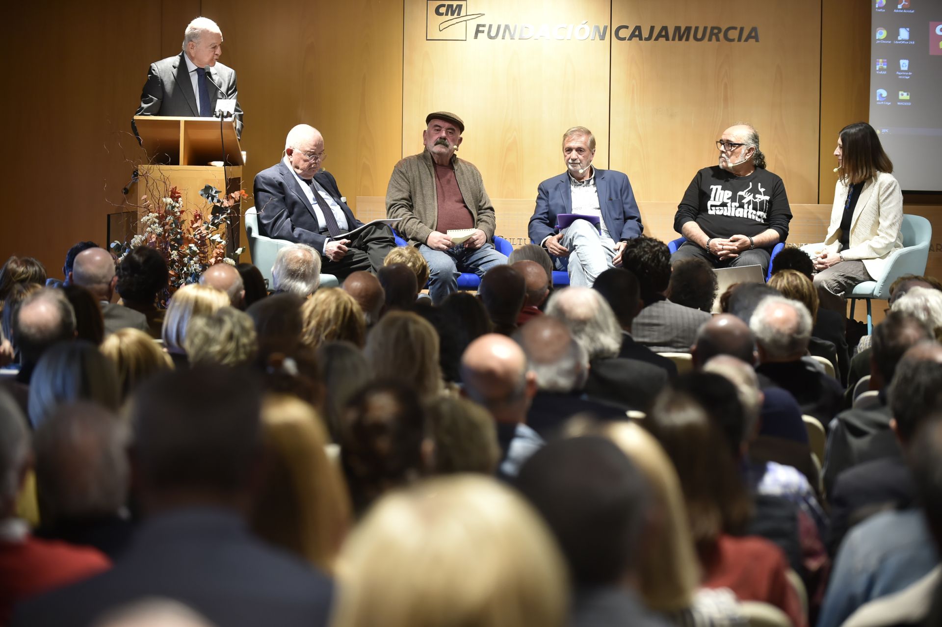 En imágenes, la mesa redonda &#039;¿Hubo movida cultural en Murcia?&#039; de José Manuel Garrido