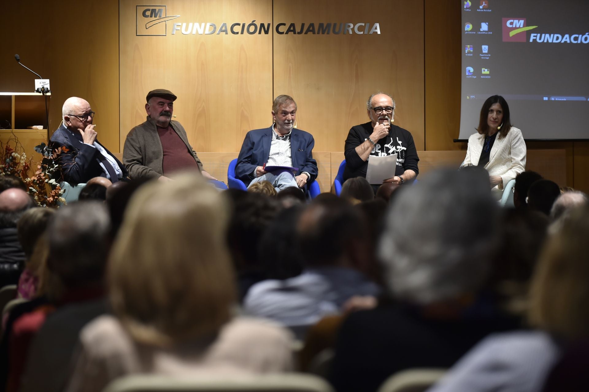 En imágenes, la mesa redonda &#039;¿Hubo movida cultural en Murcia?&#039; de José Manuel Garrido