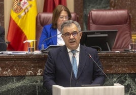 El Pleno de la Asamblea Regional de este viernes, en imágenes