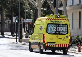 Imagen de archivo de una ambulancia.