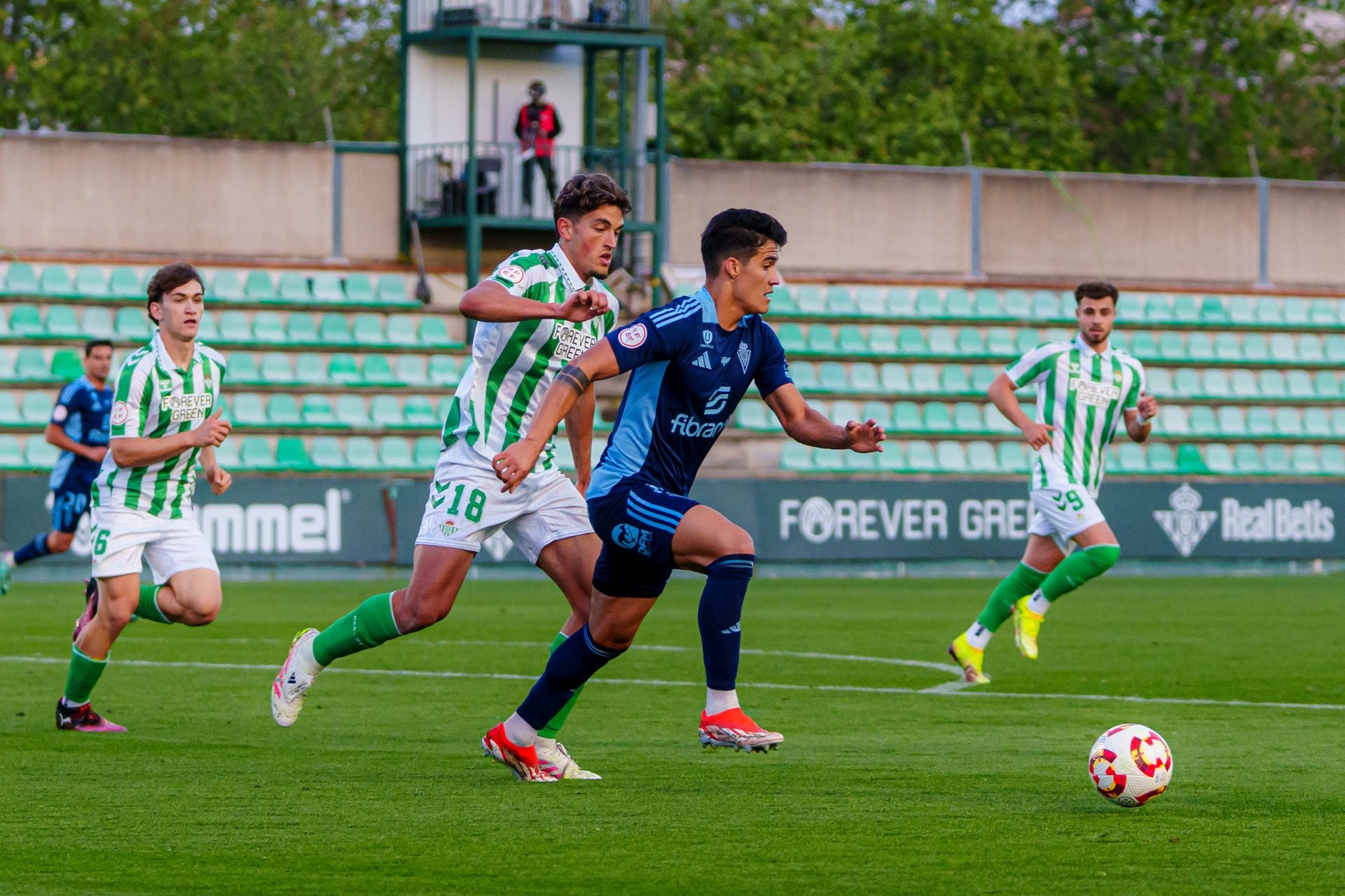 La victoria del Real Murcia frente el Betis Deportivo, en imágenes