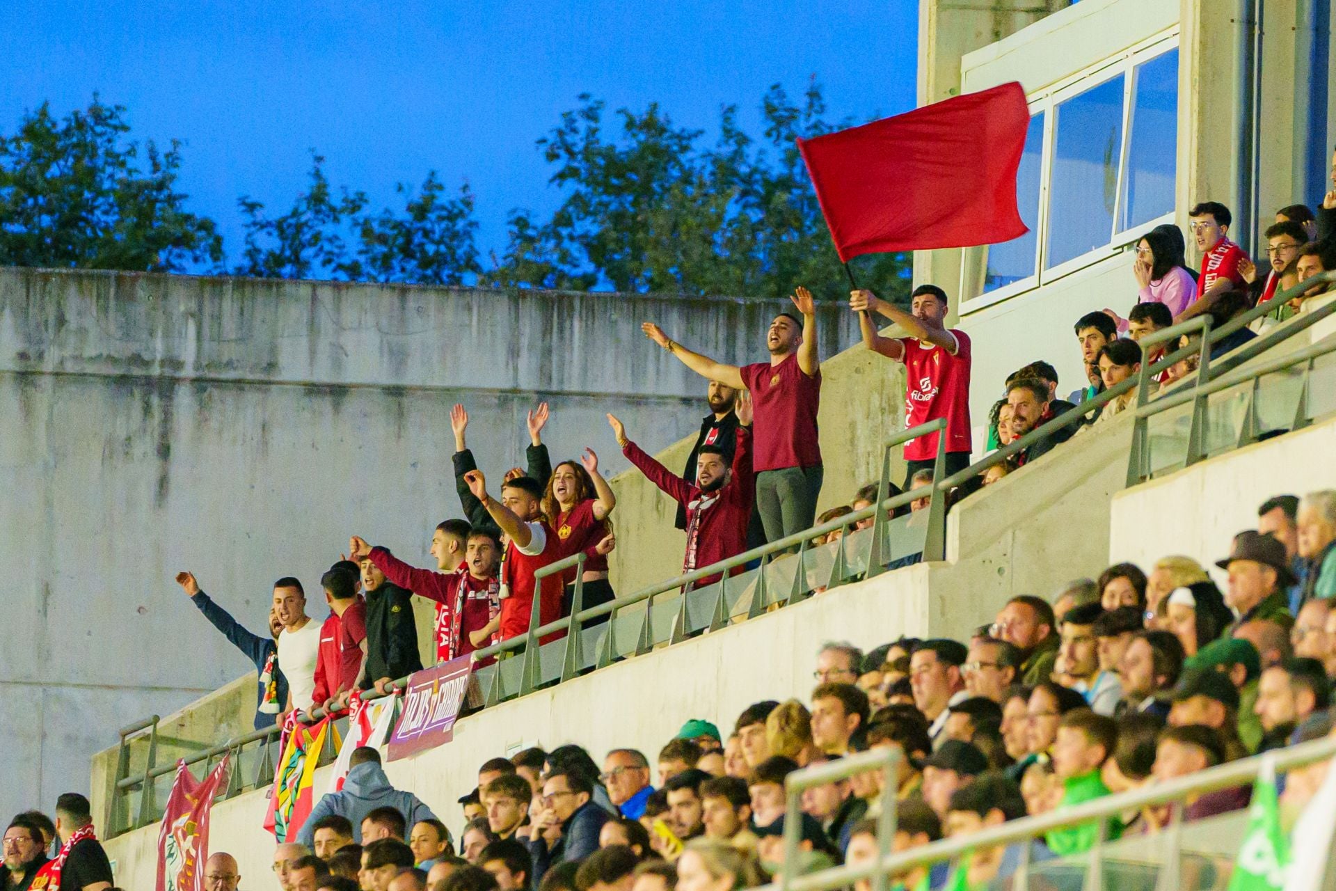La victoria del Real Murcia frente el Betis Deportivo, en imágenes