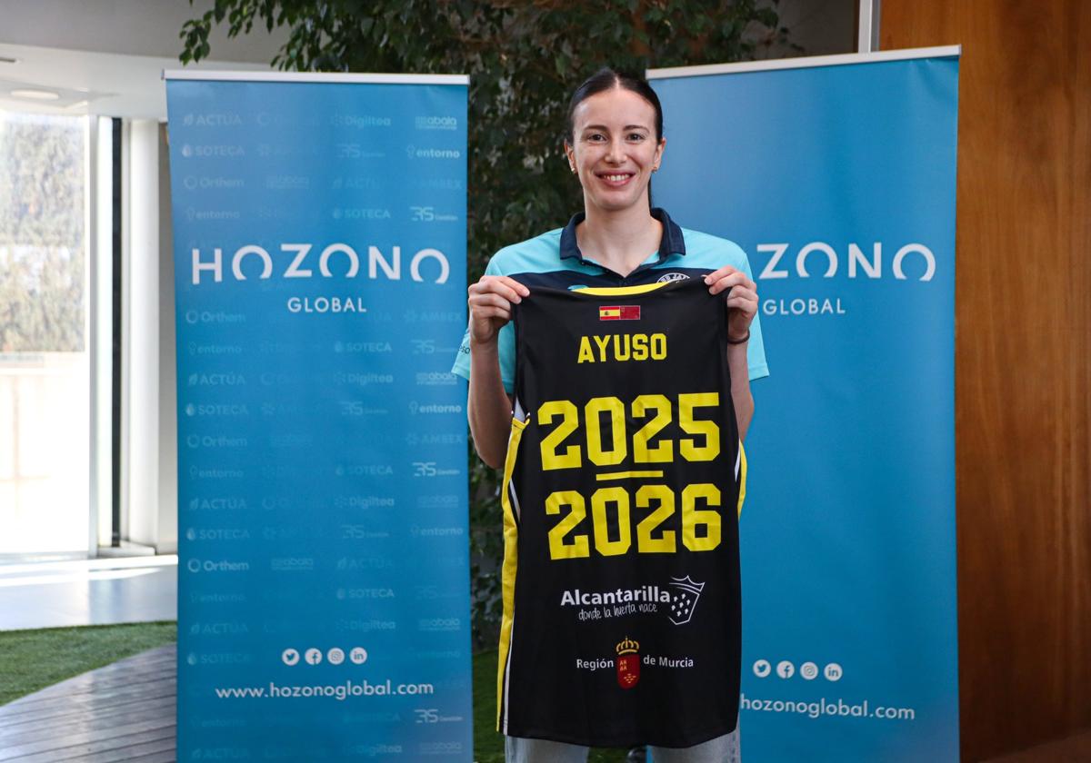 Aina Ayuso renueva y seguirá brillando un año más en Alcantarilla