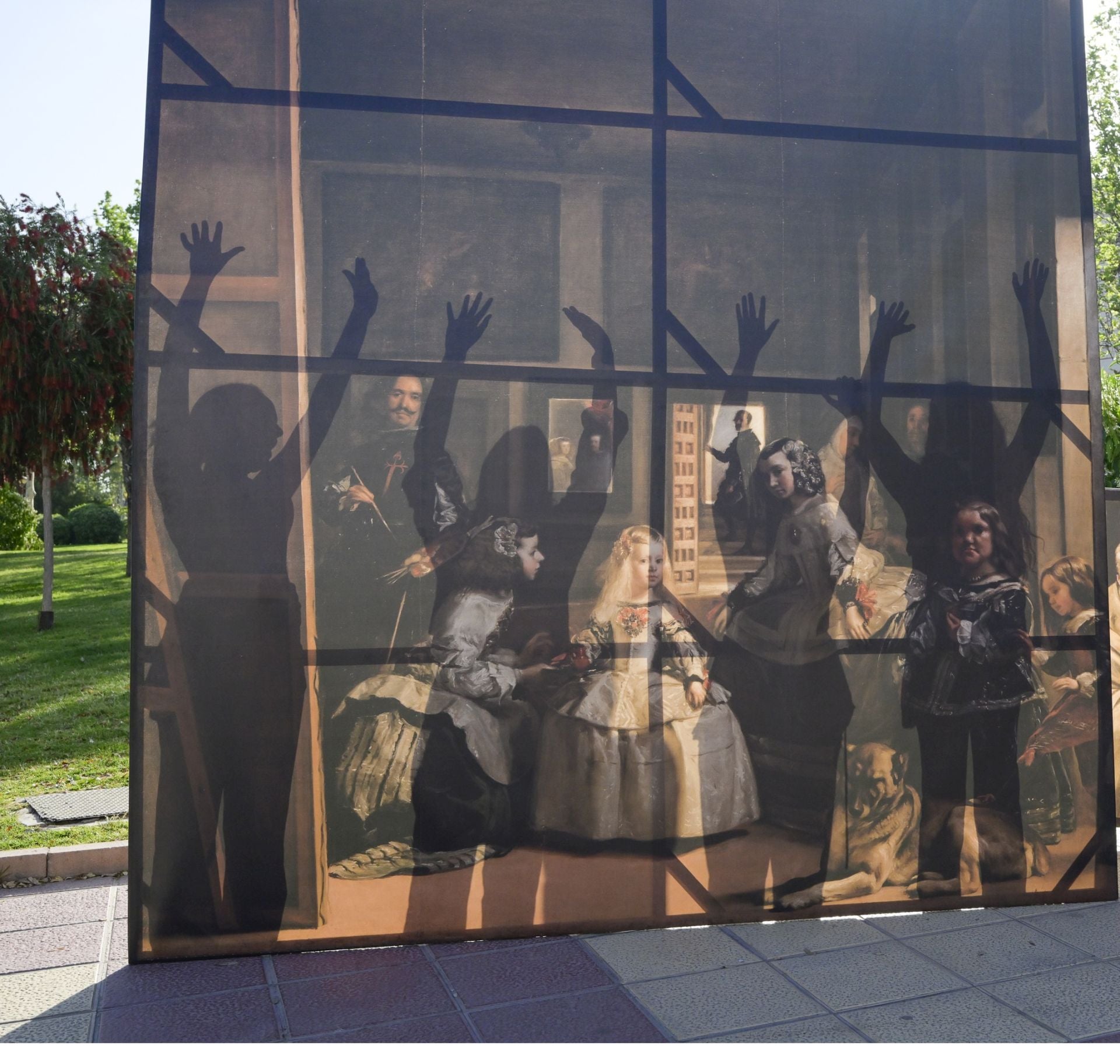 Los alumnos del IES La Flota pasean el arte por las calles de Murcia