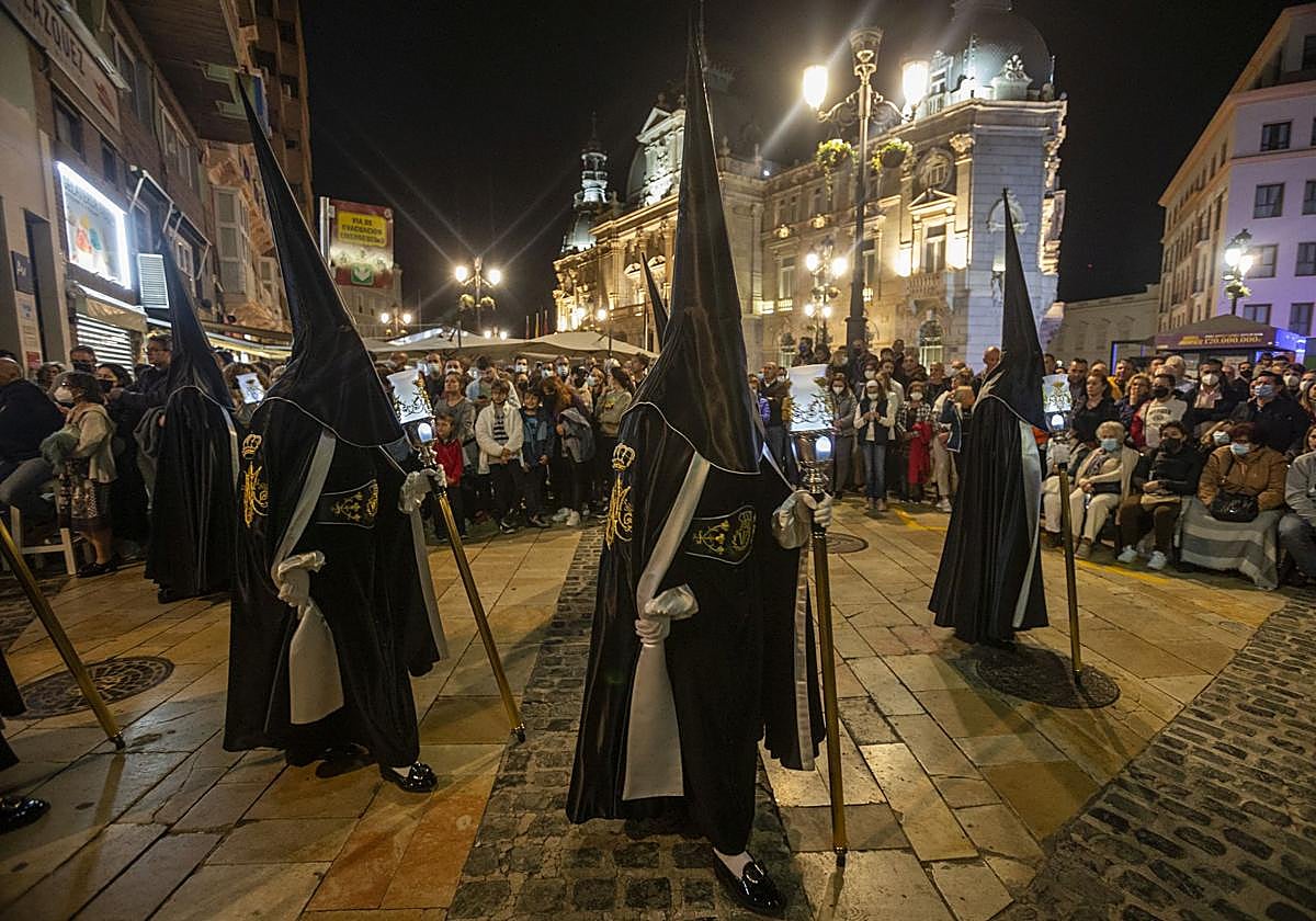 Imagen de archivo de la procesión del Santo Entierro de Viernes Santo, en Cartagena.