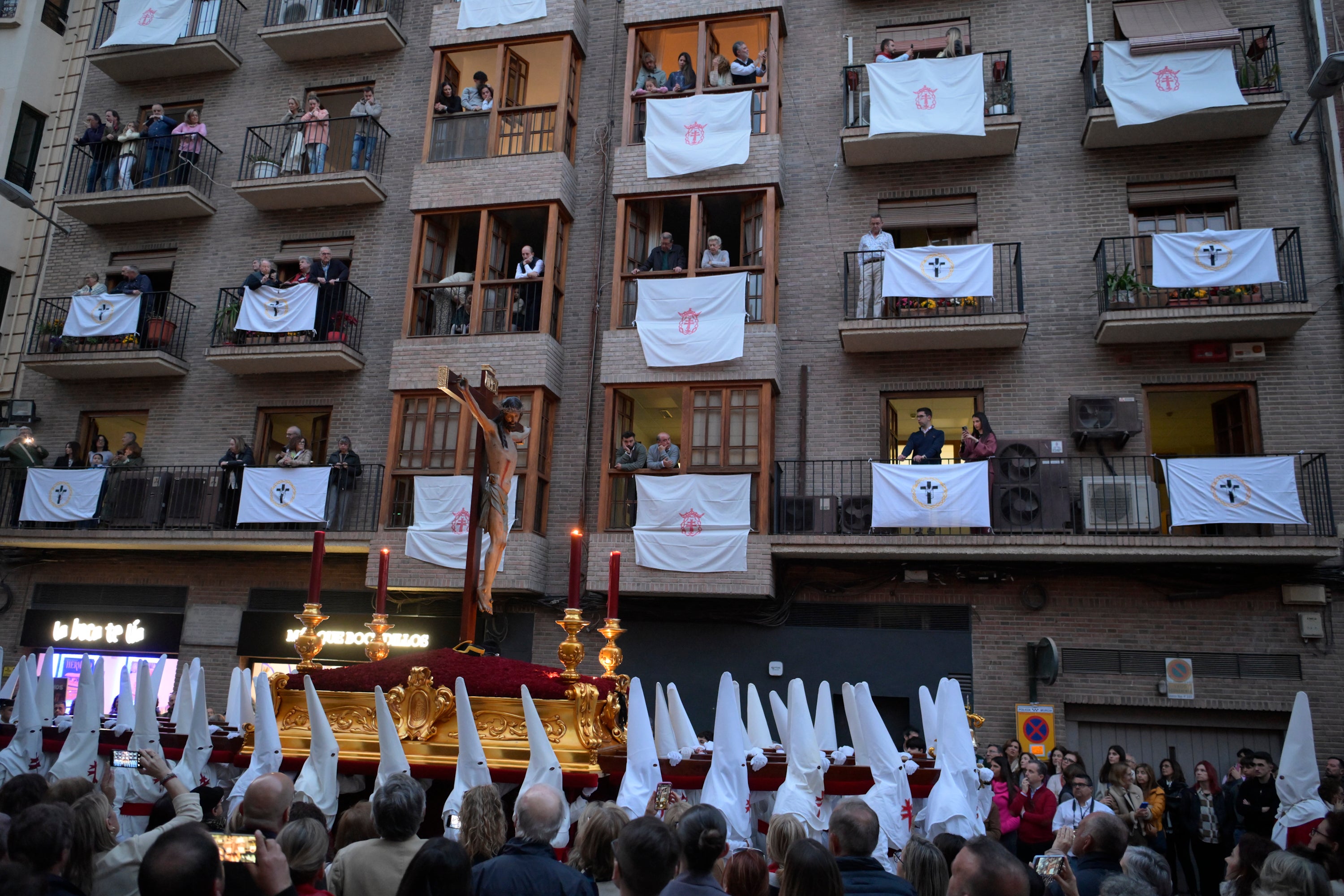 La procesión del Cristo de la Salud el Martes Santo en Murcia