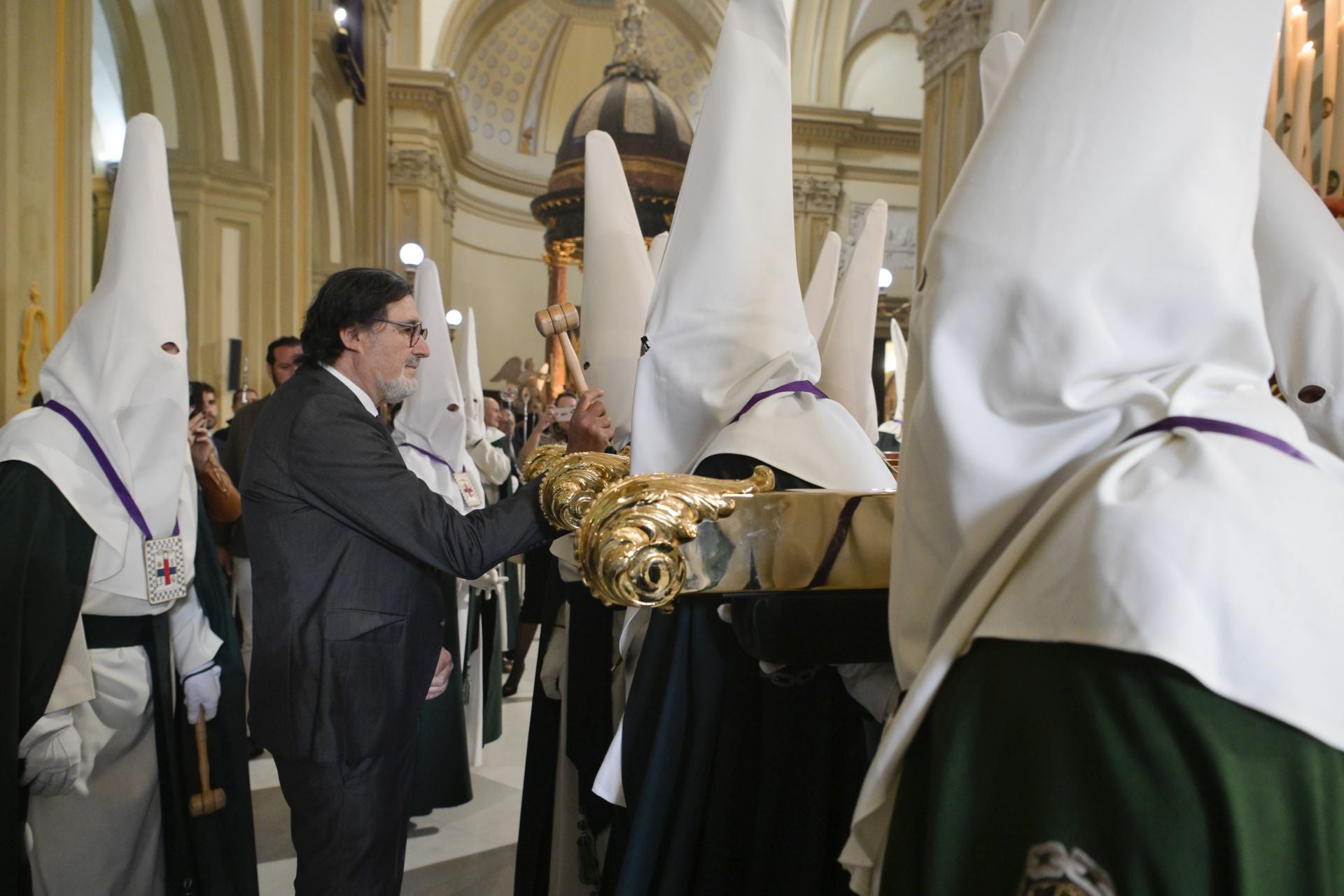 La procesión del Rescate y la Esperanza del Martes Santo en Murcia, en imágenes