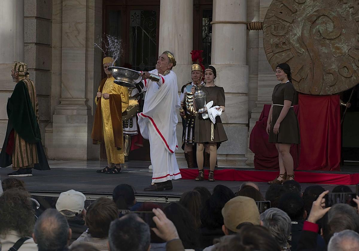 A por la cena con las manos lavadas