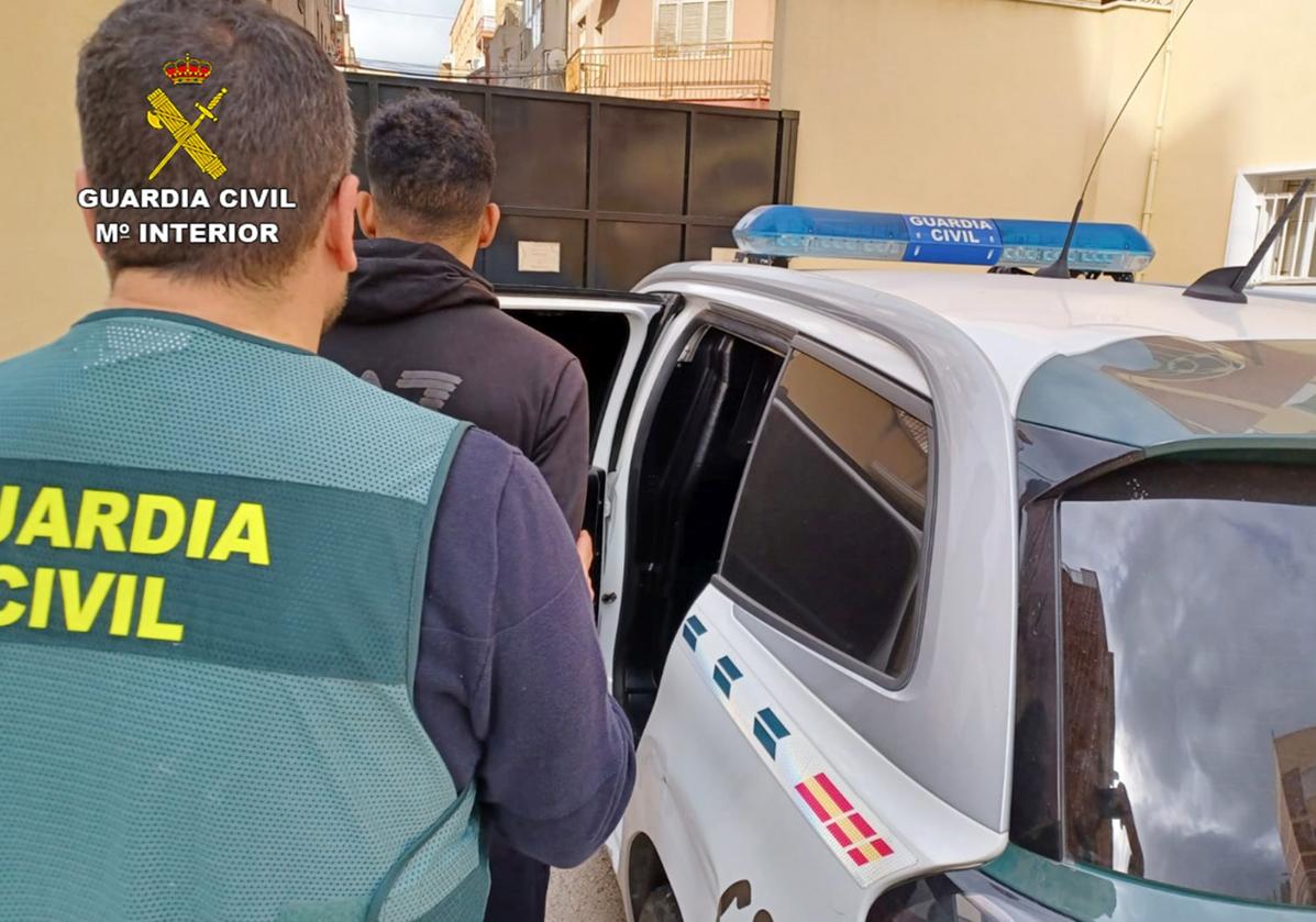 Tres detenidos por cuatro robos con violencia en Beniel