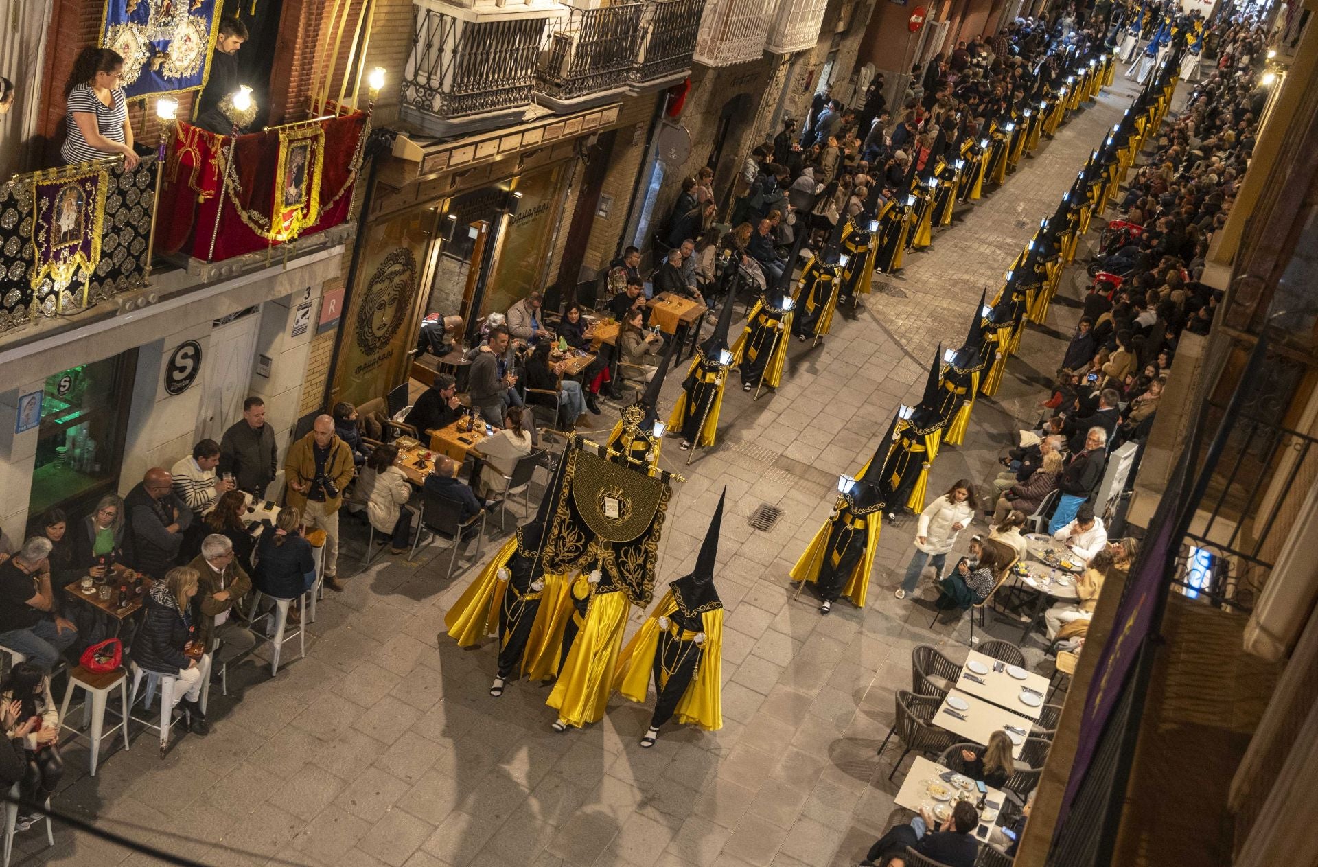 La procesión del Prendimiento de los californios, en imágenes