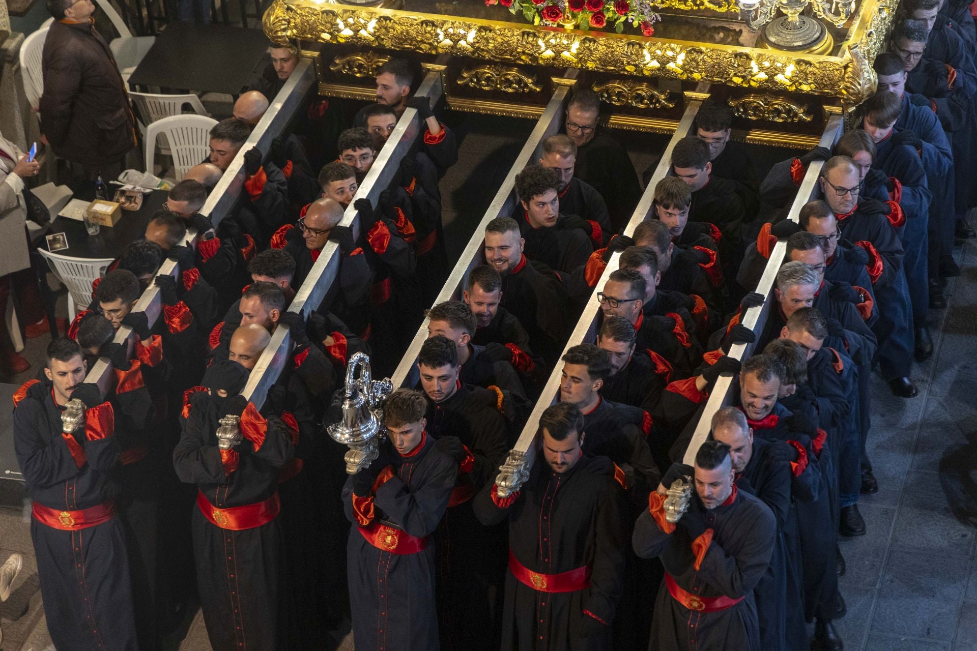 La procesión del Prendimiento de los californios, en imágenes