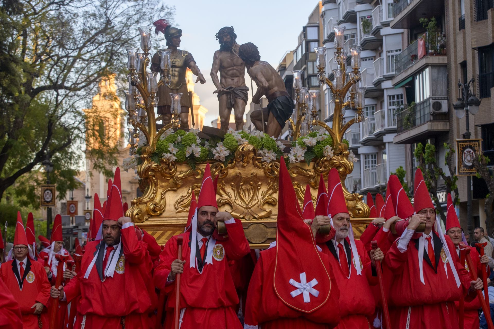 La procesión de los &#039;coloraos&#039;, en imágenes