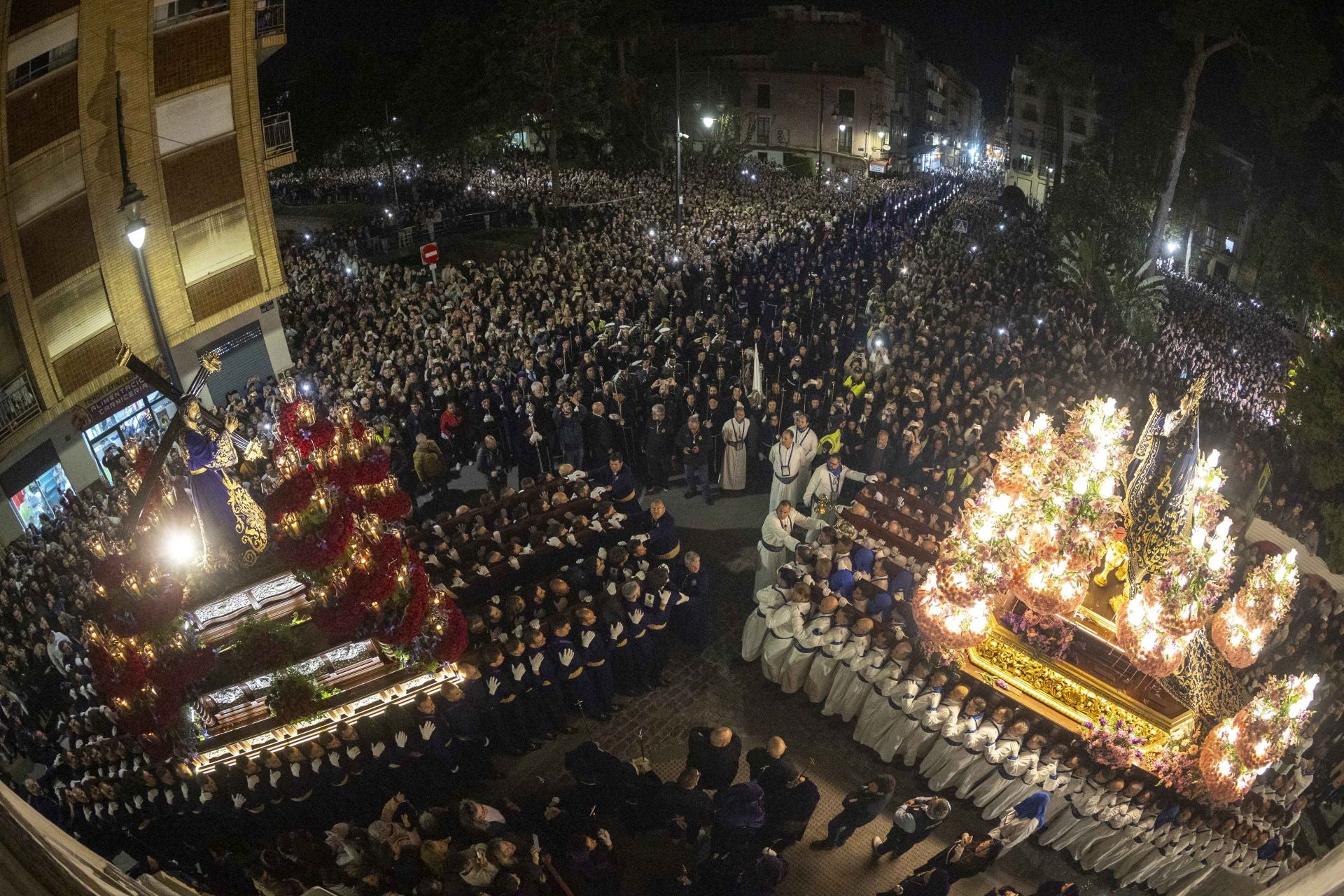 En imágenes, la procesión del Encuentro de Cartagena en Viernes Santo