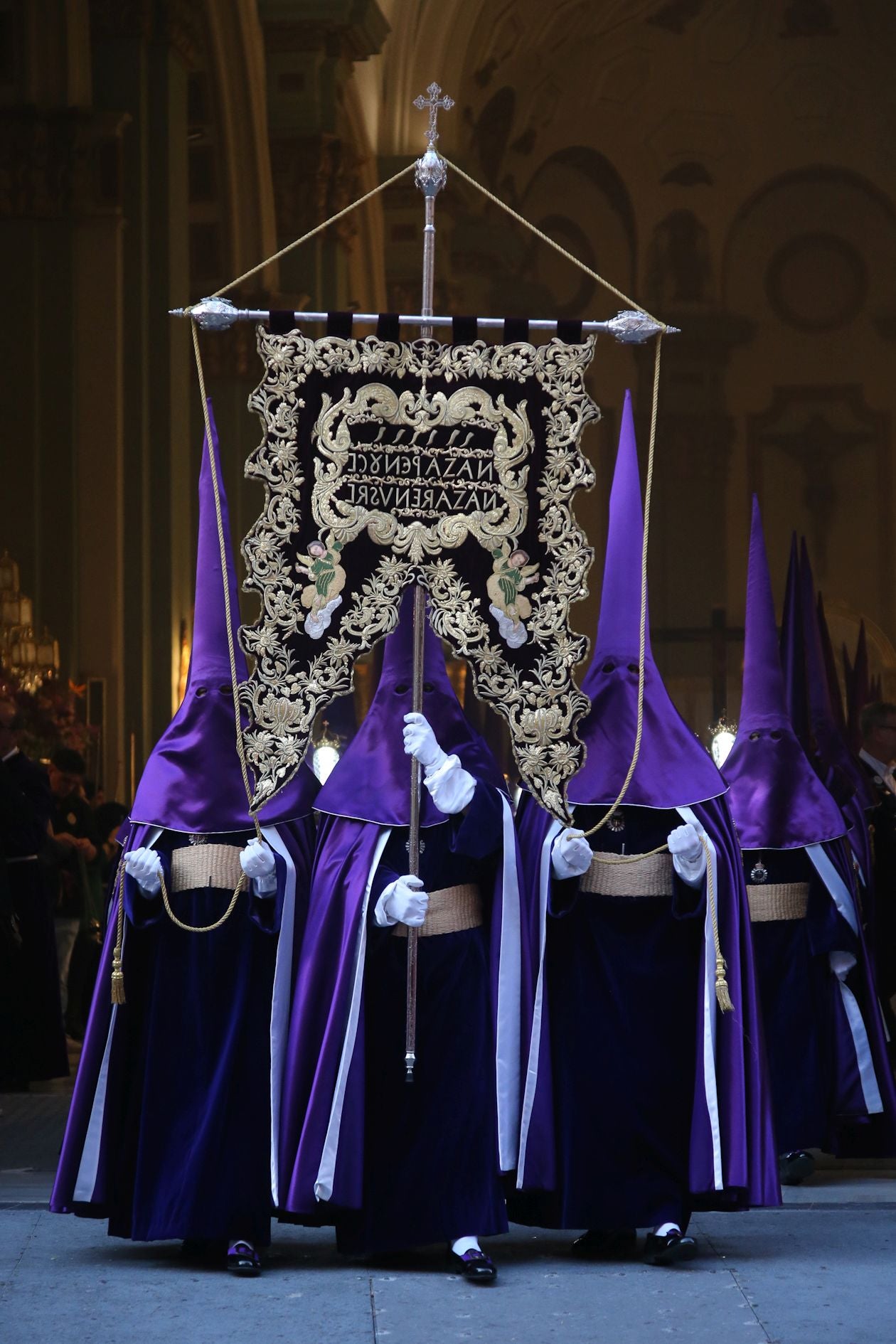 La procesión del Santo Entierro en Cartagena, en imágenes