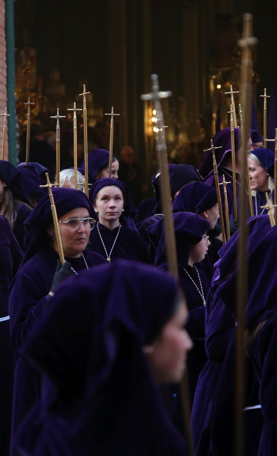 La procesión del Santo Entierro en Cartagena, en imágenes