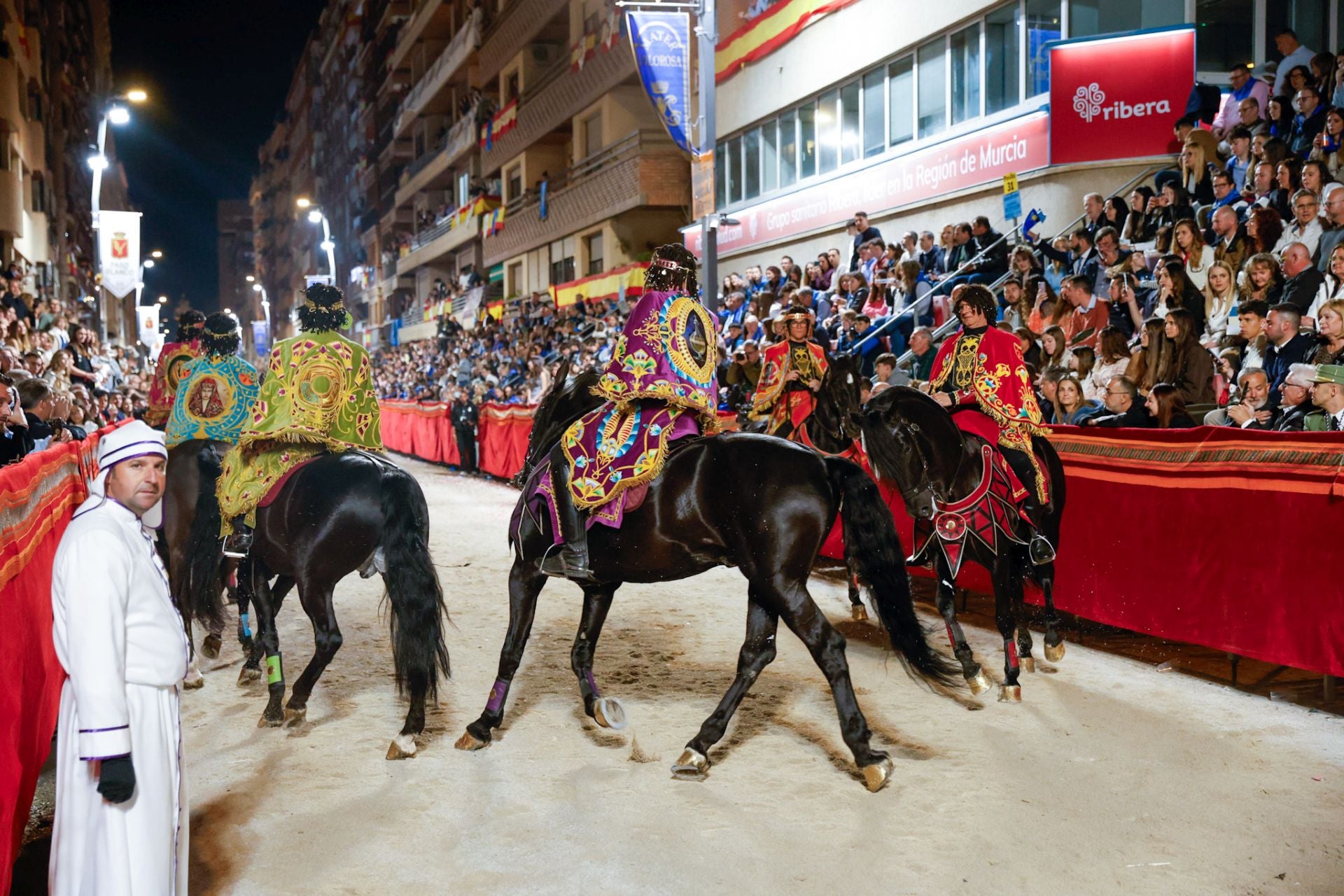 Las imágenes del cortejo bíblico de Jueves Santo en Lorca