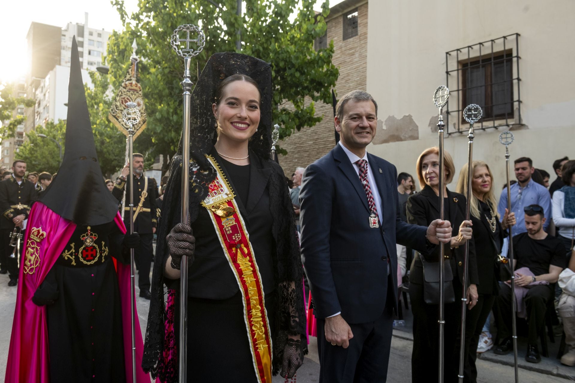 Luto en las calles de Murcia en el Viernes Santo