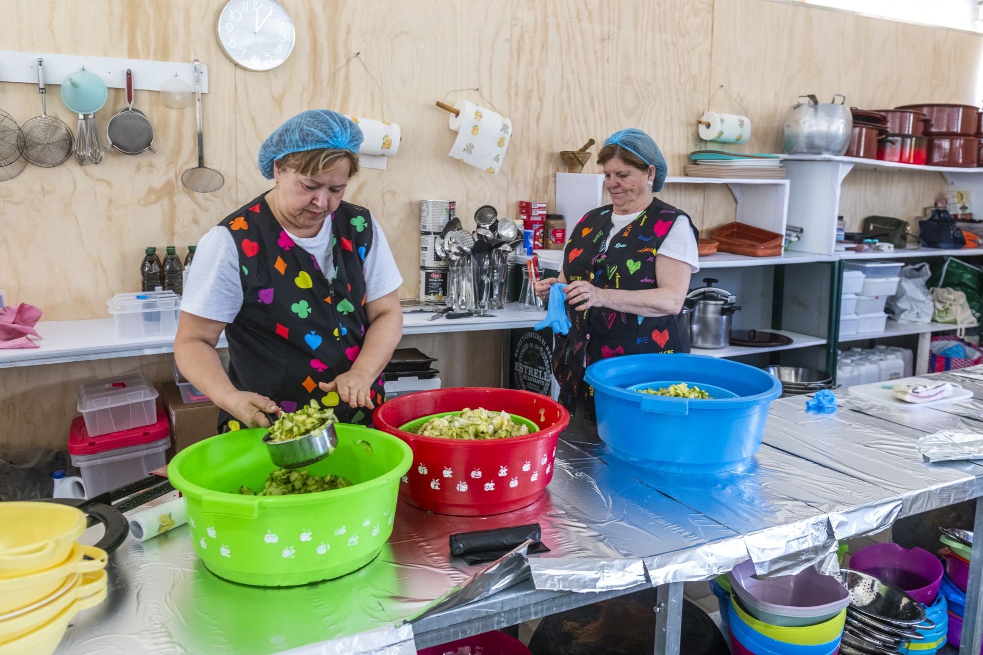 Las barracas se preparan para su apertura este domingo en Murcia, en imágenes