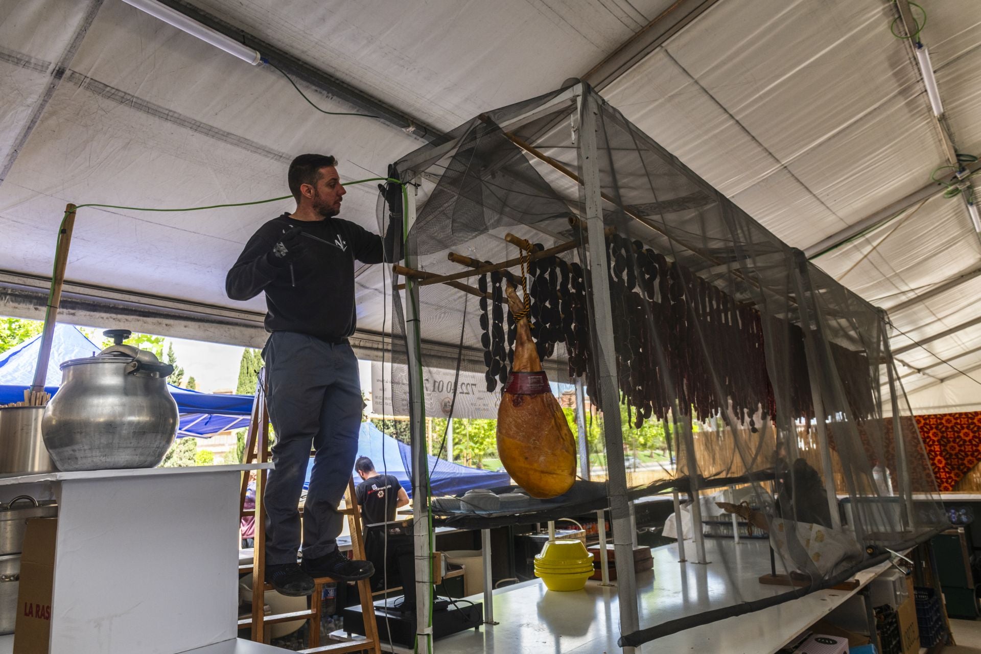 Las barracas se preparan para su apertura este domingo en Murcia, en imágenes