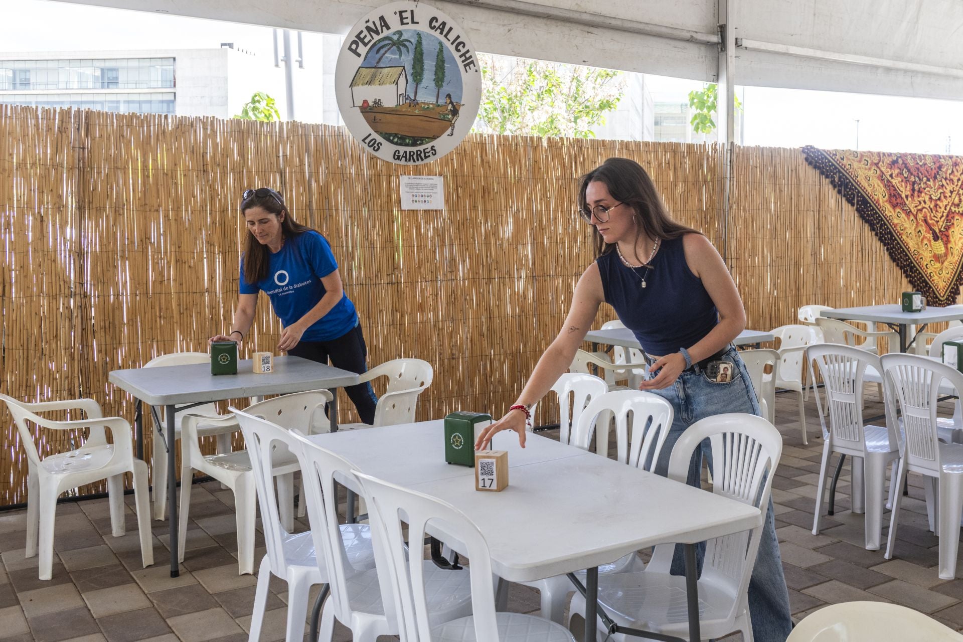 Las barracas se preparan para su apertura este domingo en Murcia, en imágenes