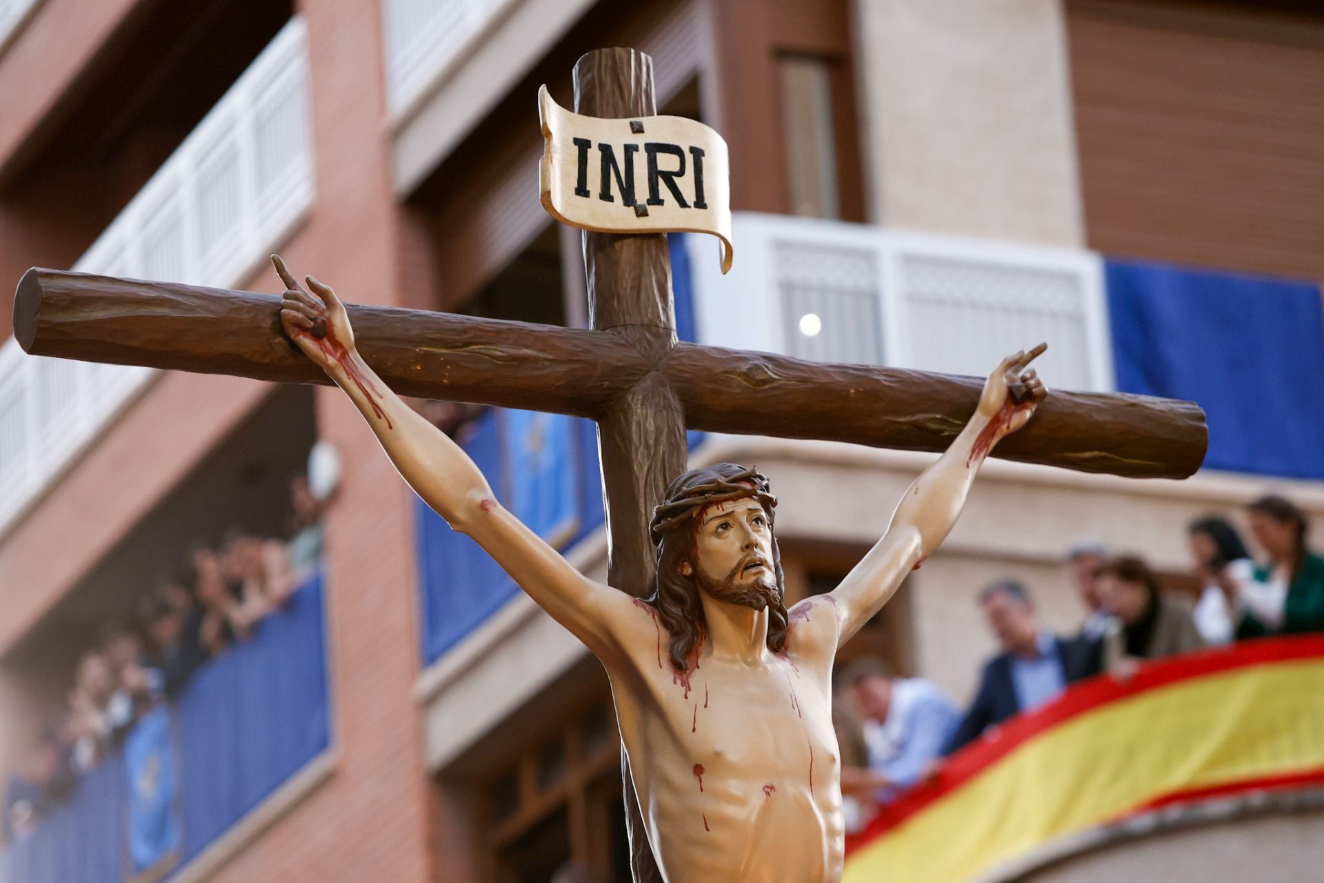 La procesión del Viernes Santo de Lorca, en imágenes