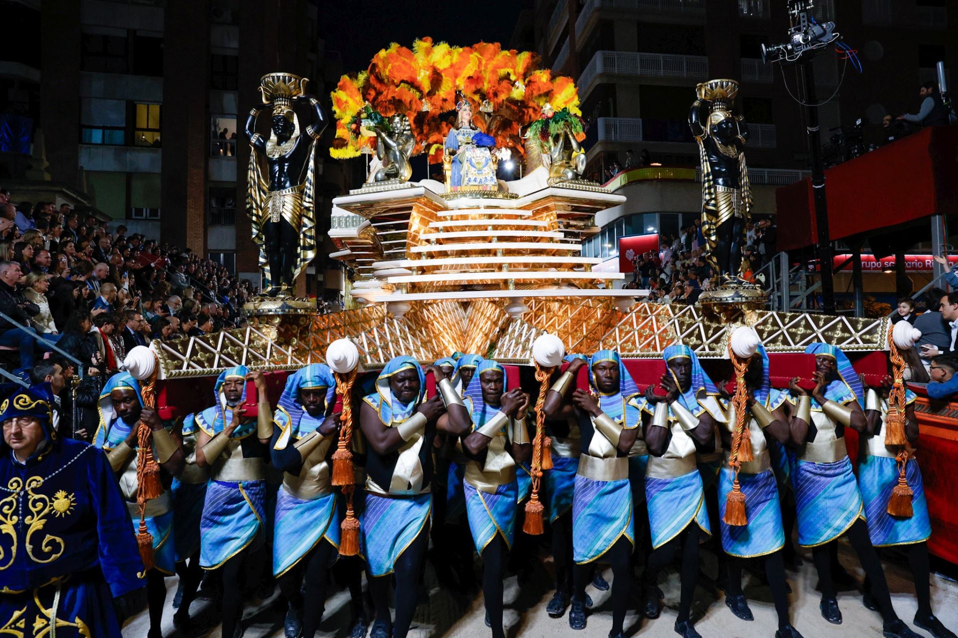 La procesión del Viernes Santo de Lorca, en imágenes