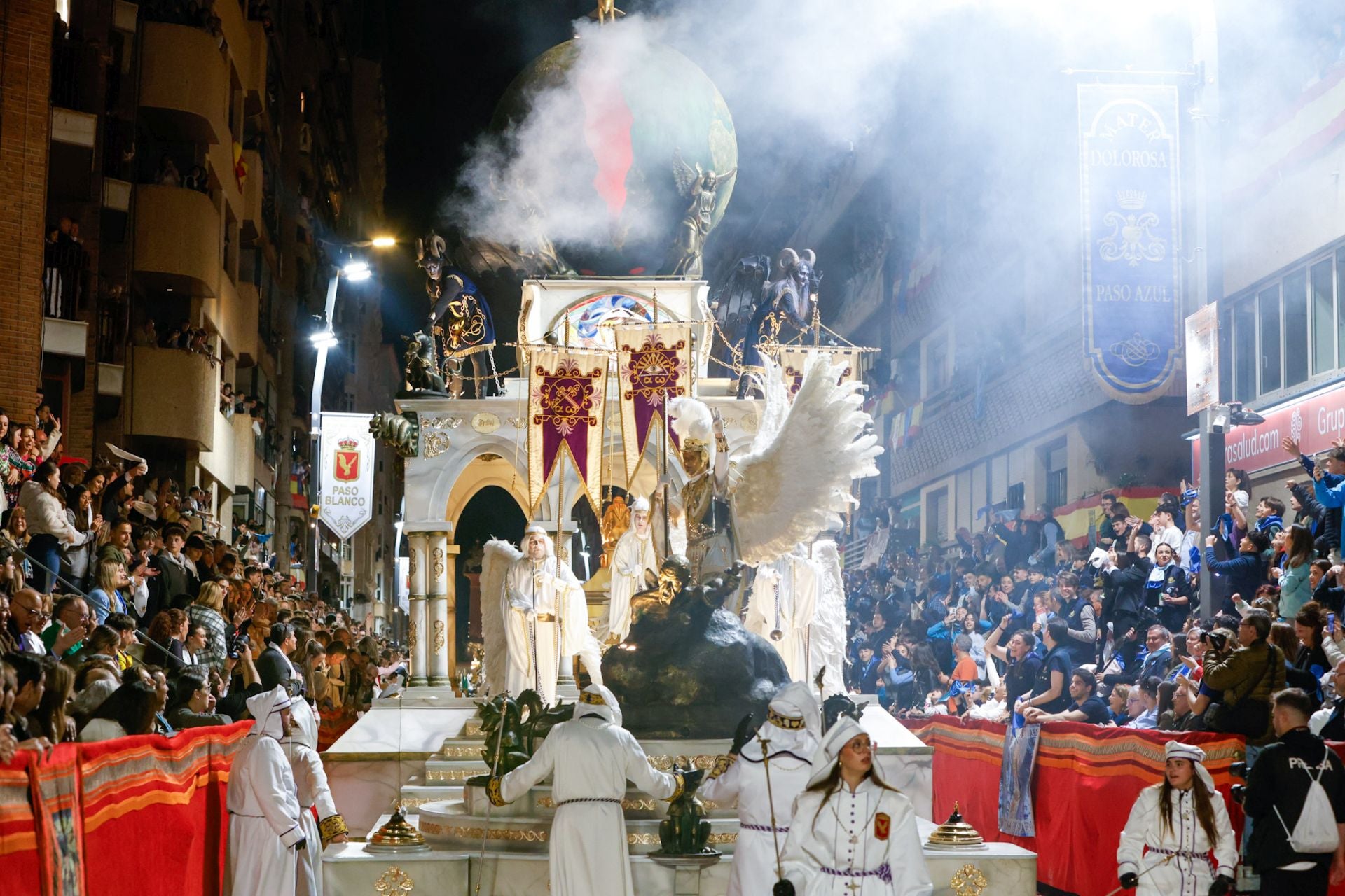 La procesión del Viernes Santo de Lorca, en imágenes