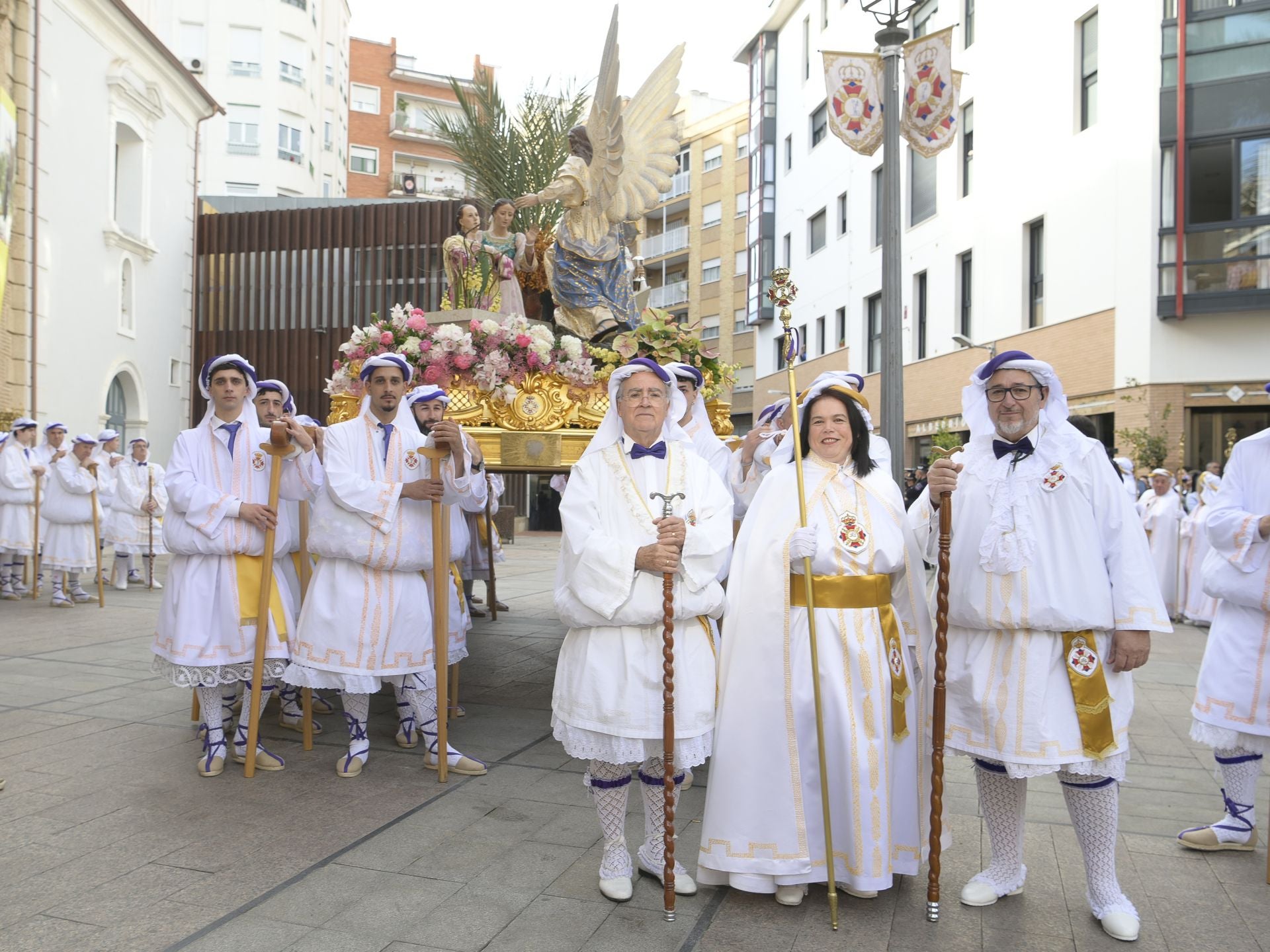 En imágenes, el Resucitado sortea la lluvia en Murcia y cierra la Semana Santa