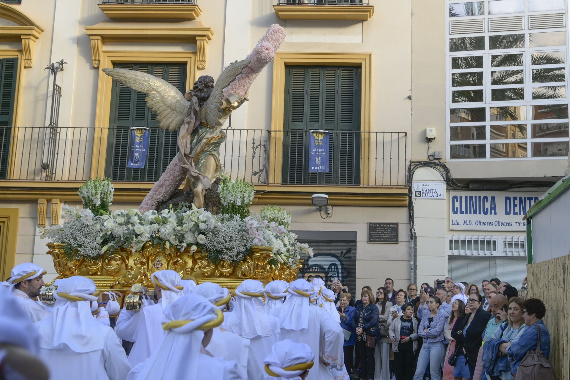En imágenes, el Resucitado sortea la lluvia en Murcia y cierra la Semana Santa