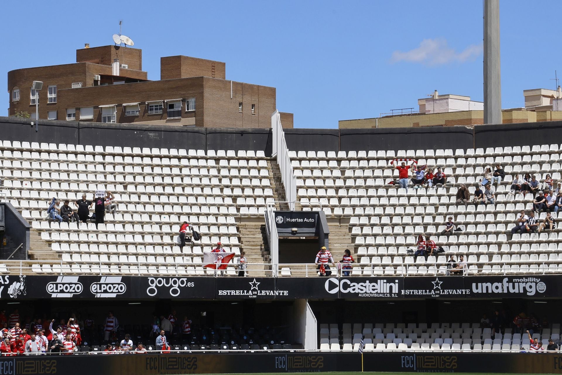 La derrota del Cartagena frente al Granada, en imágenes