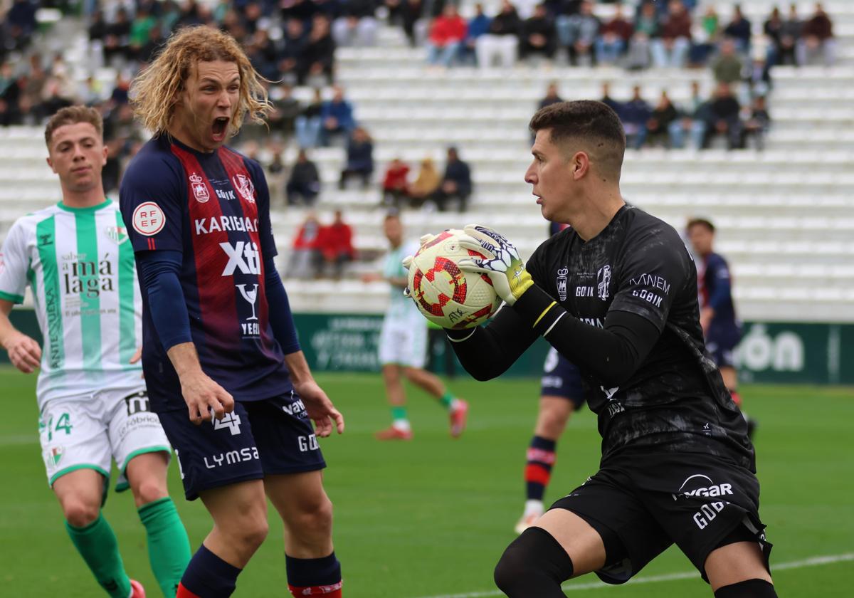 El yeclano asalta el maulí para salir del descenso | la verdad