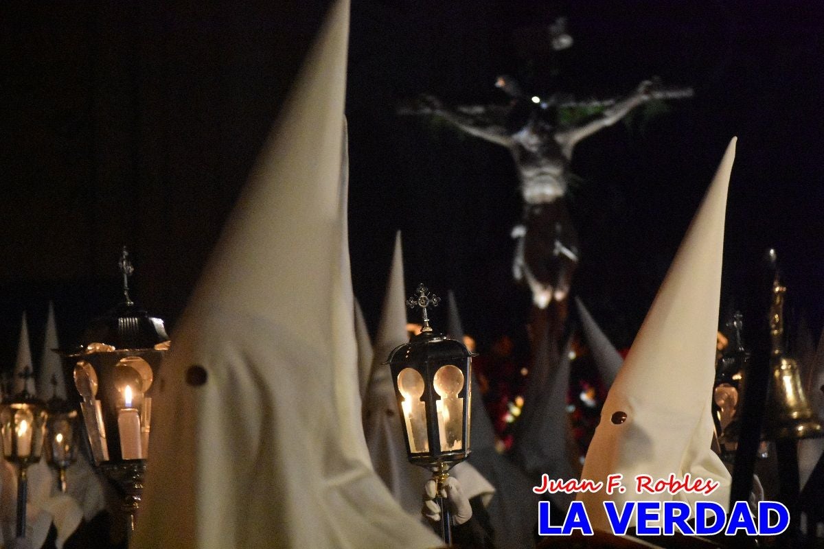 El Silencio inunda de solemnidad Caravaca de la Cruz en la noche de Jueves Santo