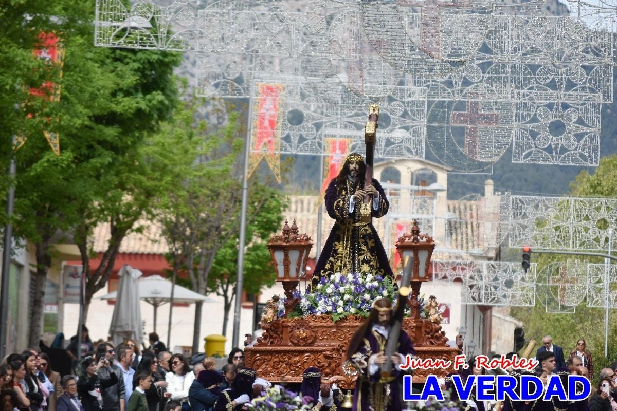 Nuestro Padre Jesús Nazareno se pasea como «El Señor de Caravaca» en Viernes Santo