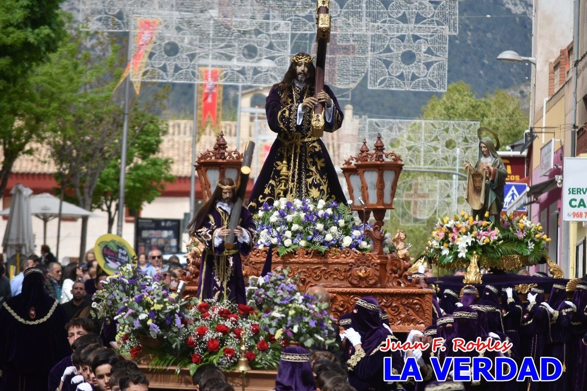 Nuestro Padre Jesús Nazareno se pasea como «El Señor de Caravaca» en Viernes Santo