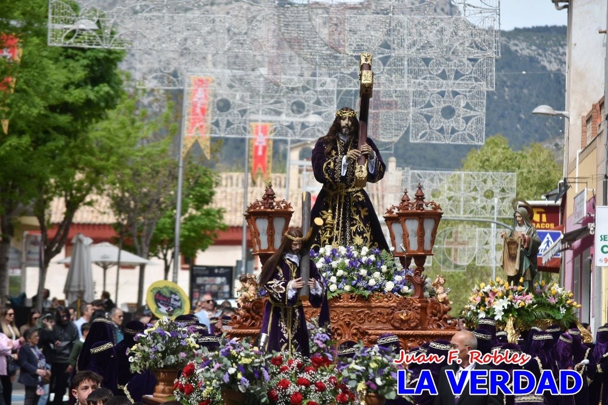 Nuestro Padre Jesús Nazareno se pasea como «El Señor de Caravaca» en Viernes Santo
