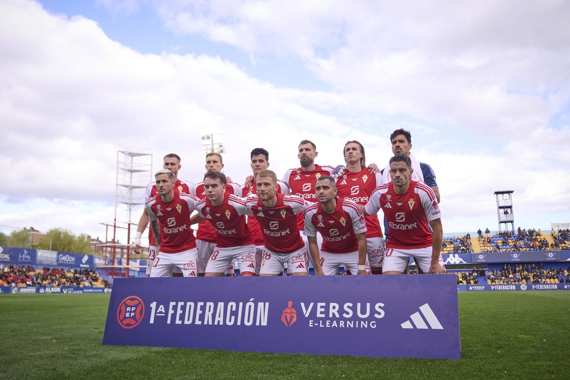 La derrota del Real Murcia frente al Alcorcón, en imágenes