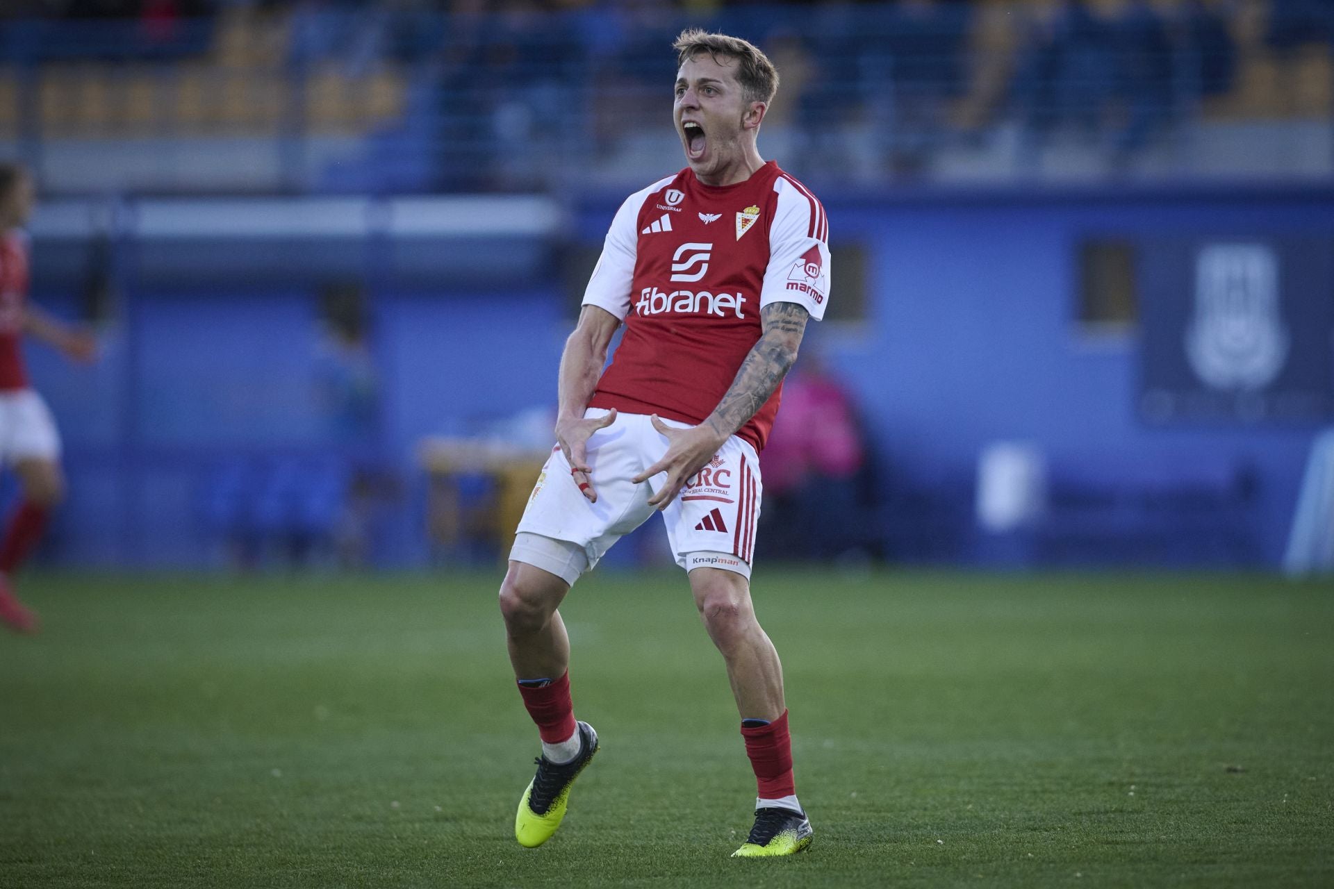 La derrota del Real Murcia frente al Alcorcón, en imágenes