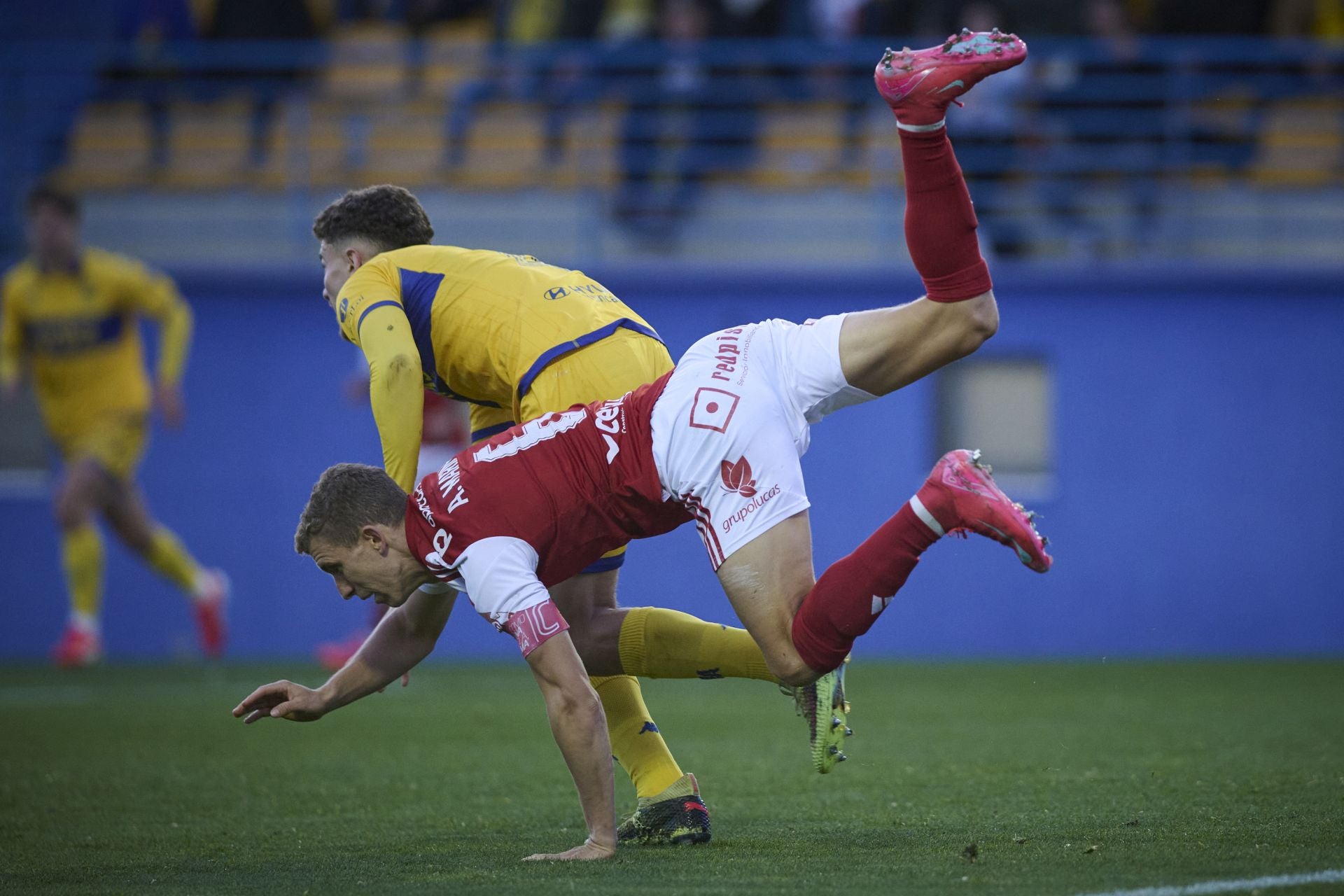 La derrota del Real Murcia frente al Alcorcón, en imágenes