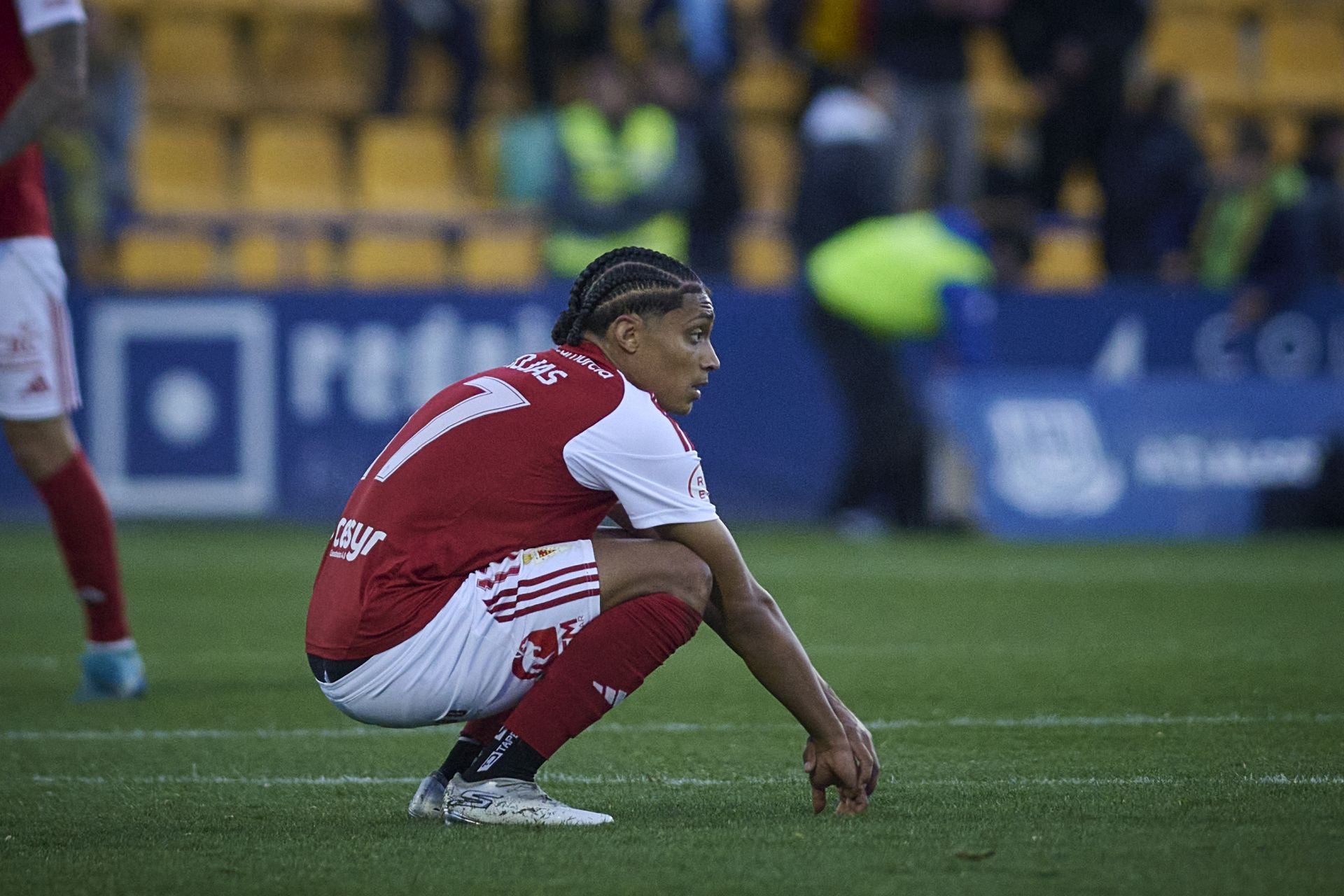 La derrota del Real Murcia frente al Alcorcón, en imágenes