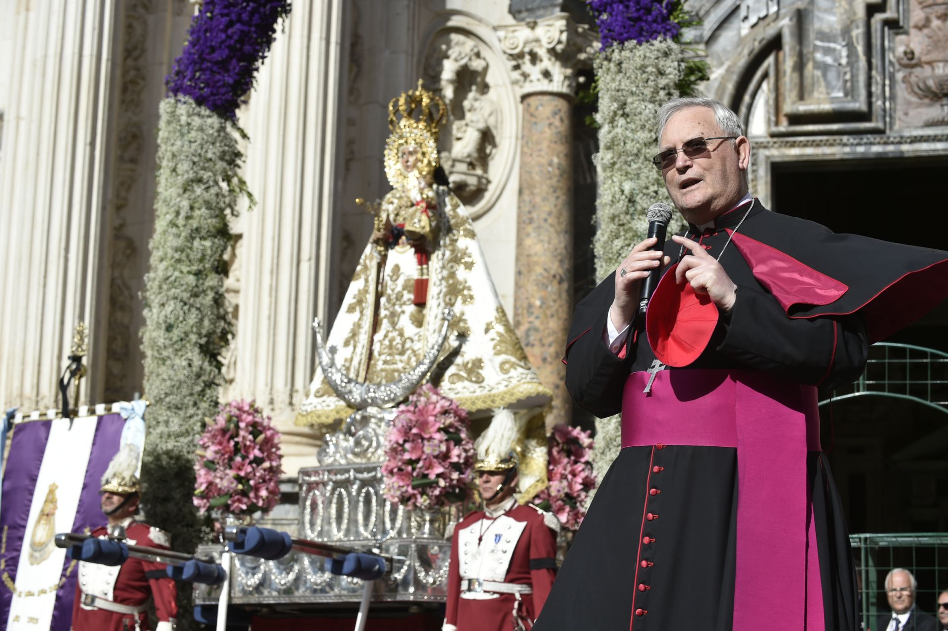 Ofrenda a la Virgen de la Fuensanta, en imágenes